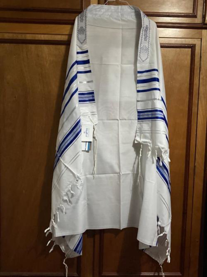 Picture of TALLIT (PRAYER SHAWL) LARGE BLUE AND SILVER